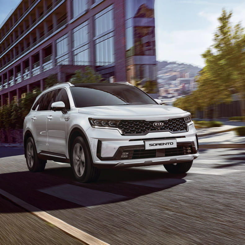 /img/cars/1637051819-interior_kia_Sorento_1.jpeg
