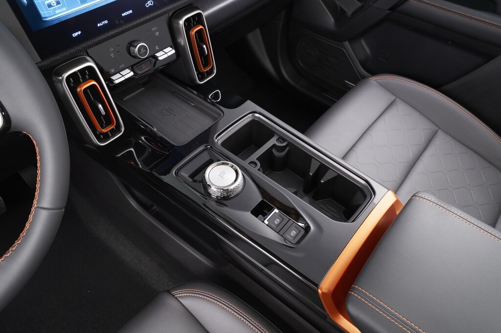 /img/cars/1654771062-haval_dargo_1067970.jpg