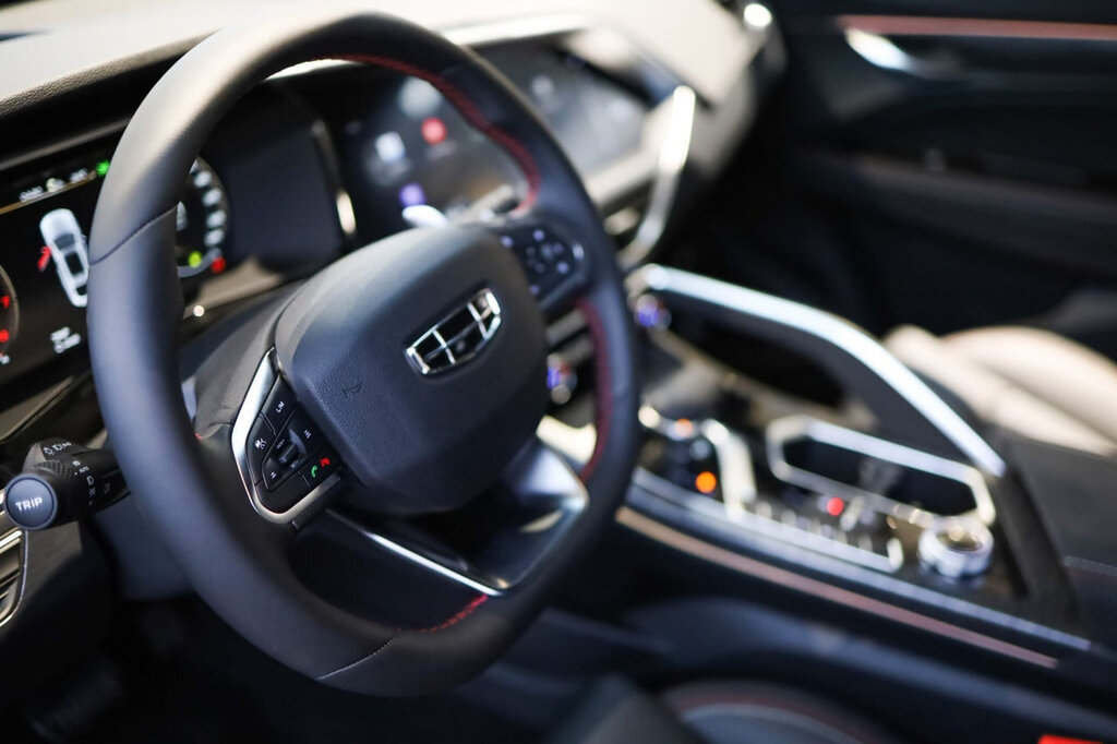 /img/cars/1668085016-geely_tugella_1099976.jpg