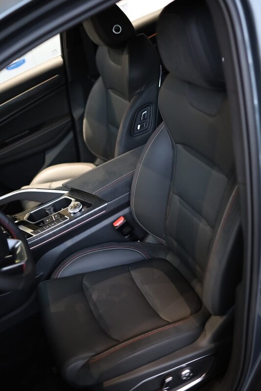/img/cars/1668085016-geely_tugella_1099979.jpg