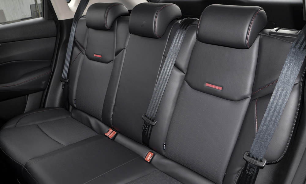 /img/cars/1674039233-cs35-plus-2-3.jpg