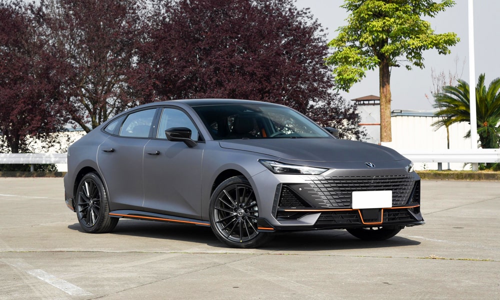 /img/cars/1674547145-uni-v-1.jpg