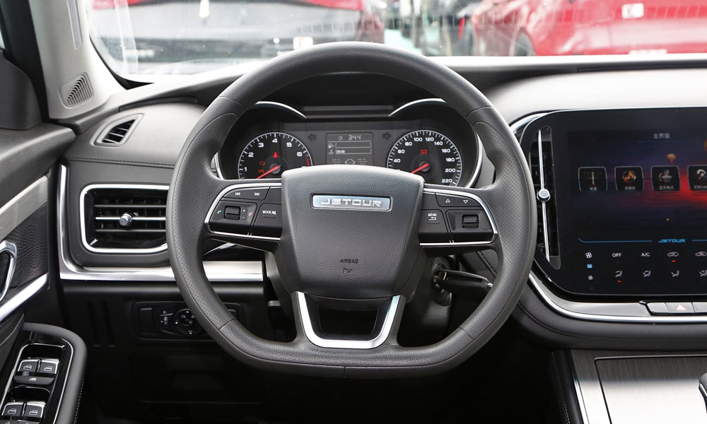 /img/cars/1679921194-x70-13.jpg