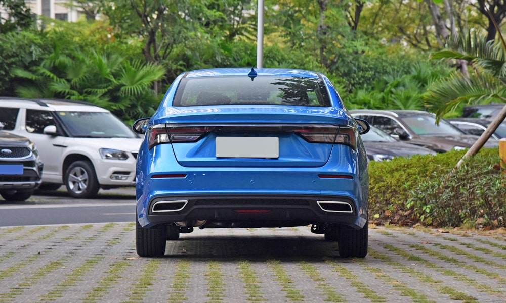 /img/cars/1680009879-s5-4.jpg