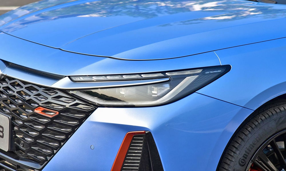 /img/cars/1680073657-arrizo-8-9.jpg