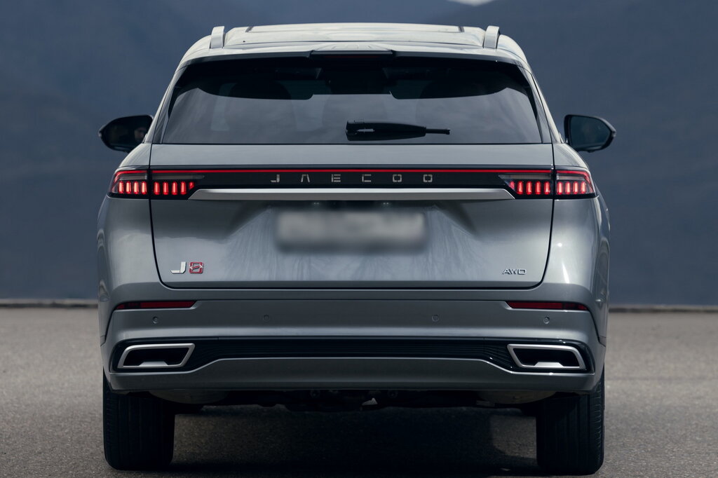/img/cars/1713449625-jaecoo_j8_1197914.jpg